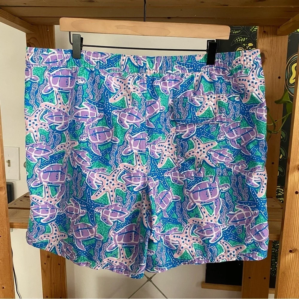 Vineyard Vines Men’s Purple Blue Turtle Print Swim Shorts Trunks Large